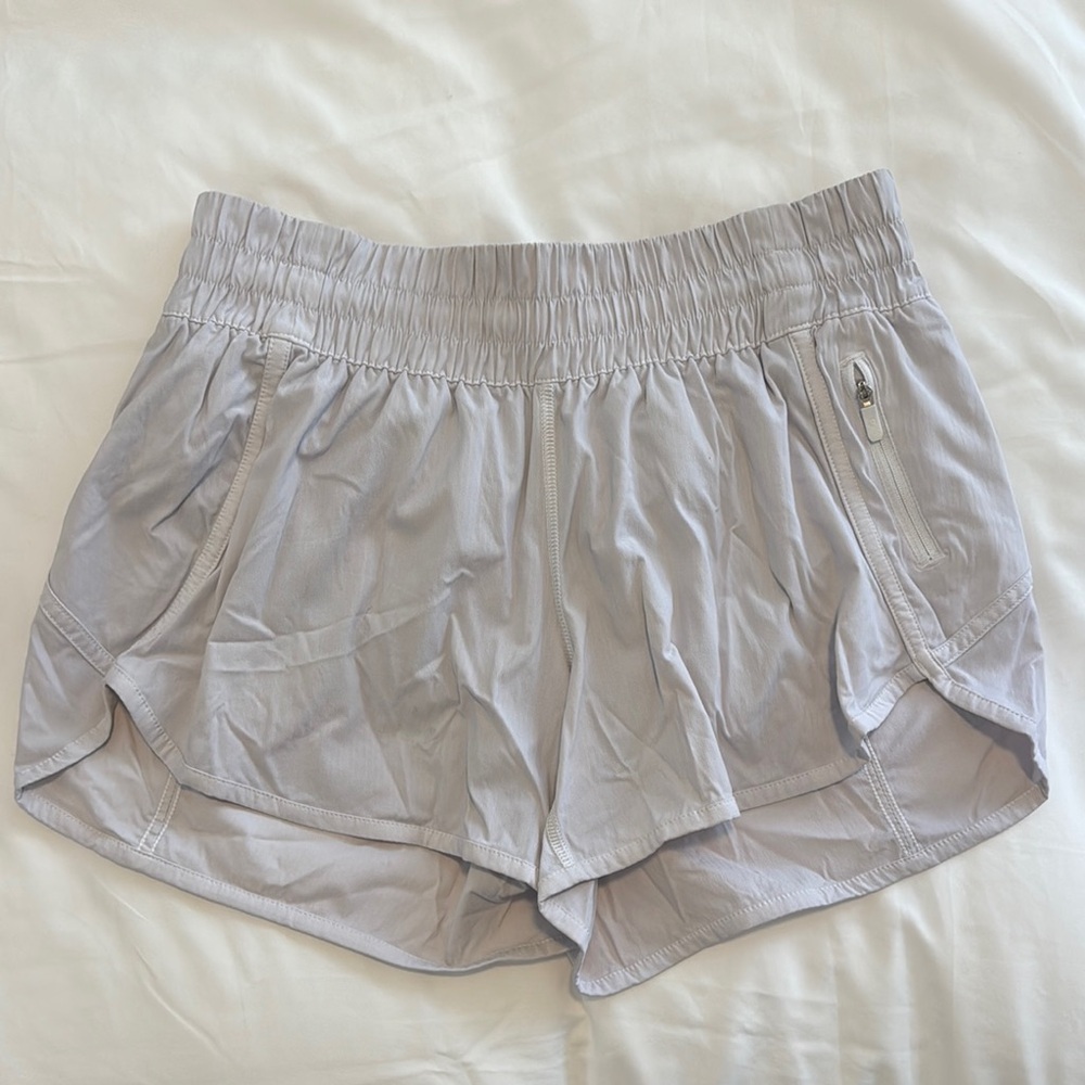 Lululemon size 8 Women's white Shorts